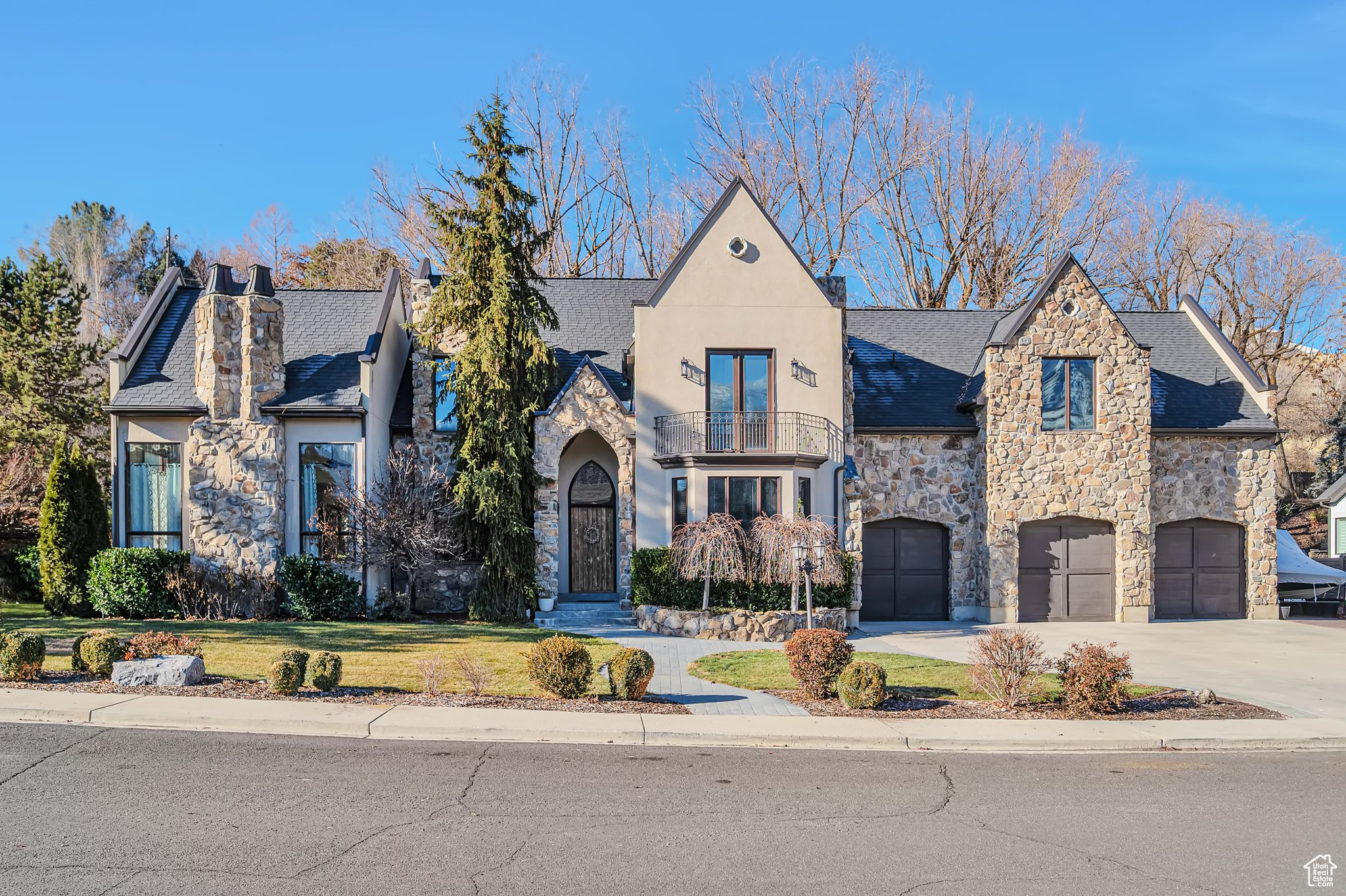 Orem, Utah 84097, United States, 5 Bedrooms Bedrooms, ,4 BathroomsBathrooms,Residential,Pending,23061