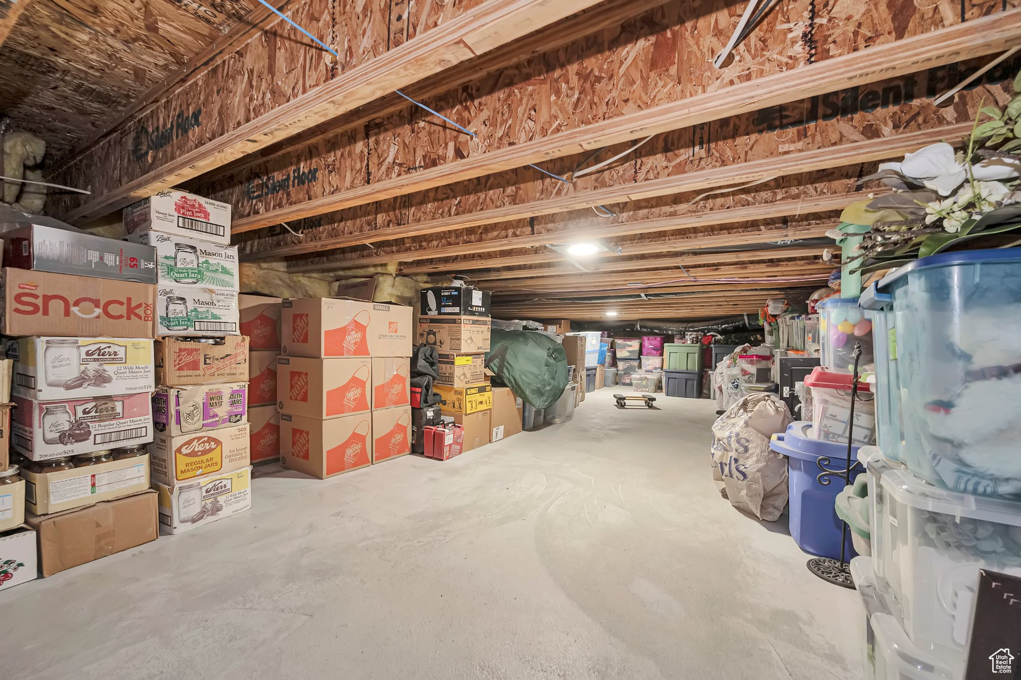 Orem, Utah 84097, United States, 5 Bedrooms Bedrooms, ,4 BathroomsBathrooms,Residential,Pending,23061