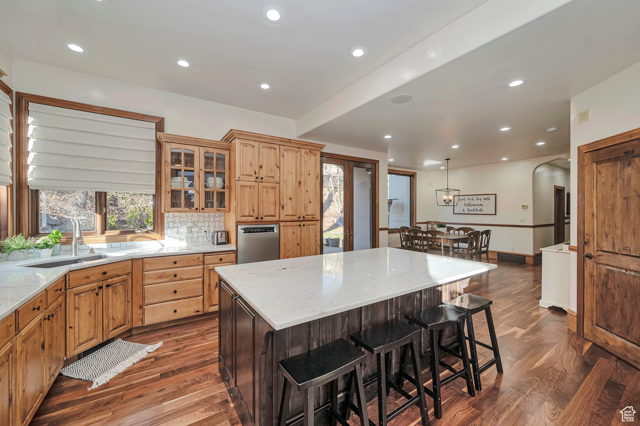 Orem, Utah 84097, United States, 5 Bedrooms Bedrooms, ,4 BathroomsBathrooms,Residential,Pending,23061