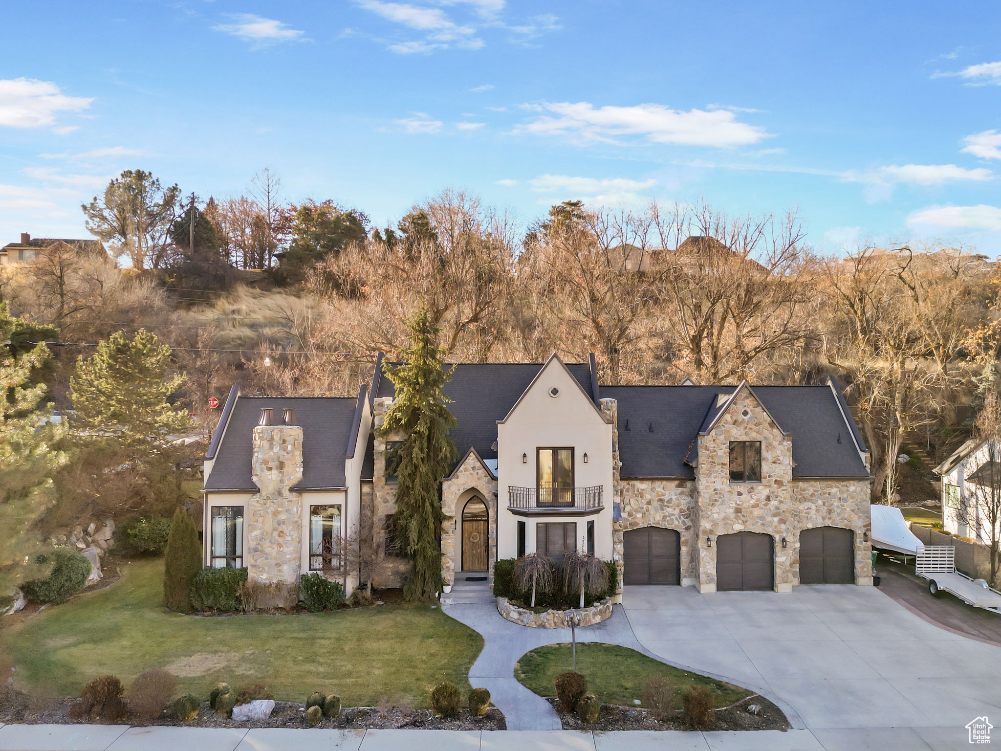 Orem, Utah 84097, United States, 5 Bedrooms Bedrooms, ,4 BathroomsBathrooms,Residential,Pending,23061