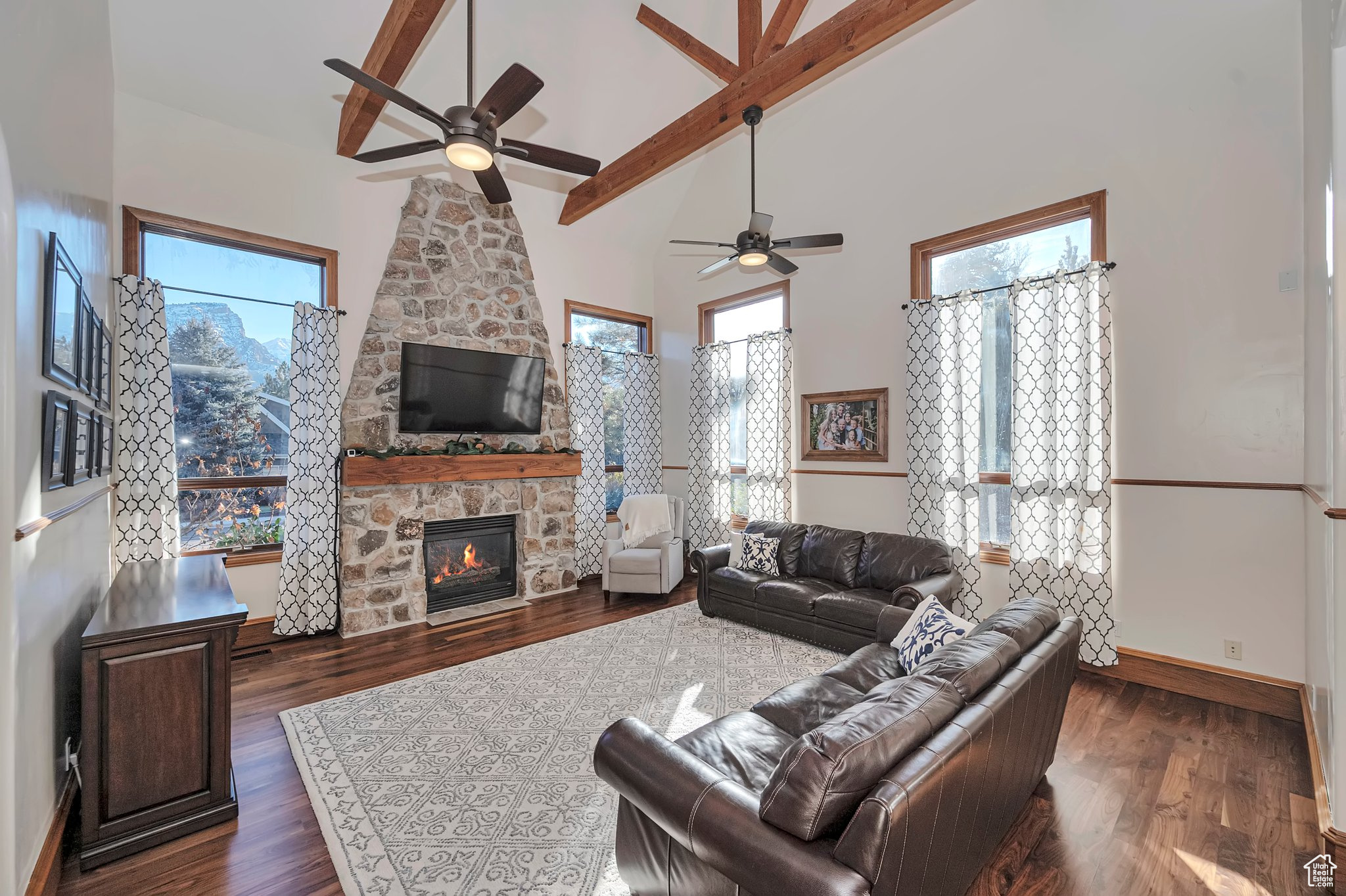 Orem, Utah 84097, United States, 5 Bedrooms Bedrooms, ,4 BathroomsBathrooms,Residential,Pending,23061