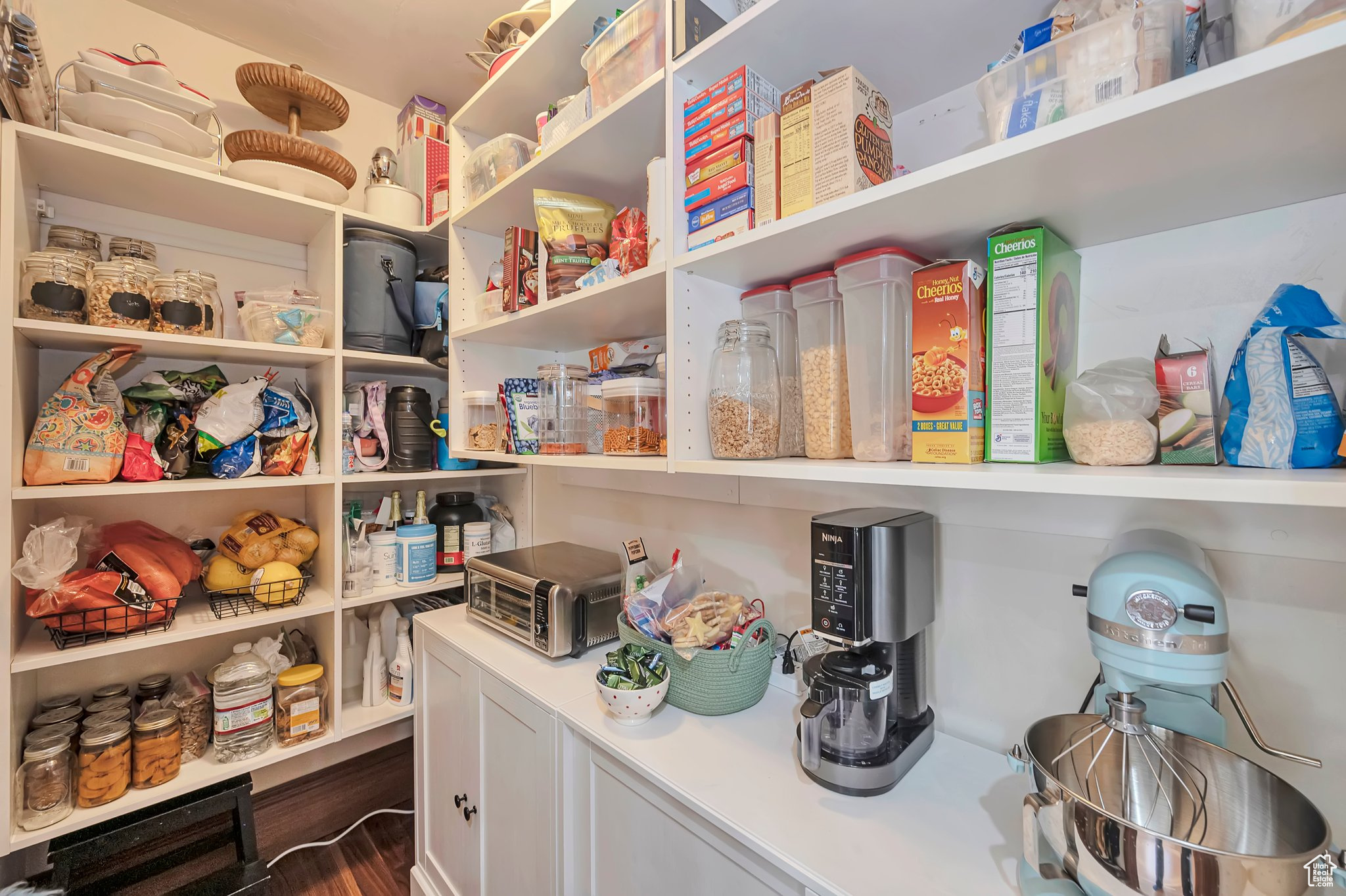 Orem, Utah 84097, United States, 5 Bedrooms Bedrooms, ,4 BathroomsBathrooms,Residential,Pending,23061