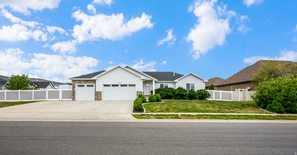 Photo of 15804 S PACKSADDLE DR W, Bluffdale, UT 84065 (MLS # 2158213)