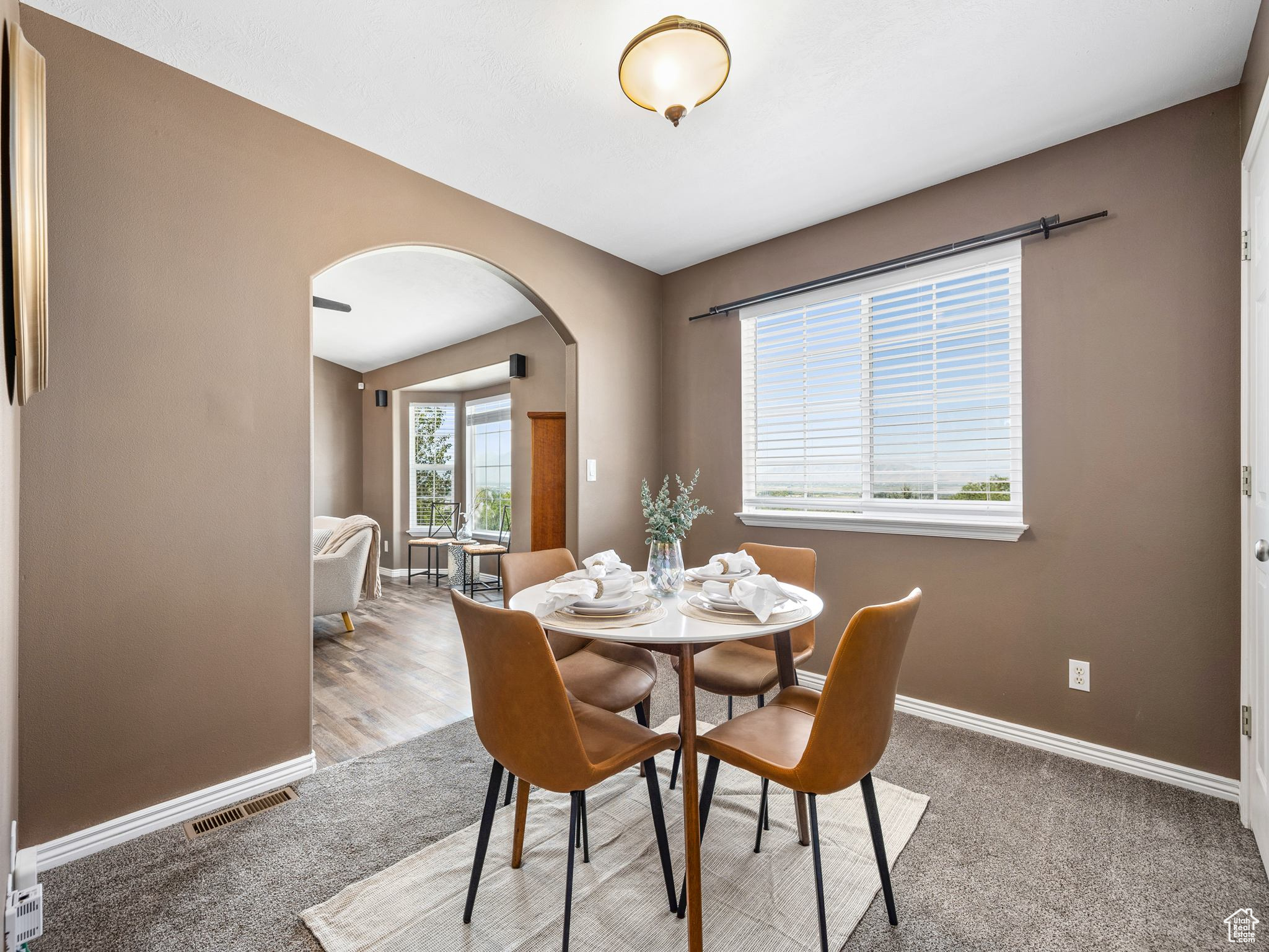 EAGLES VIEW - Residential