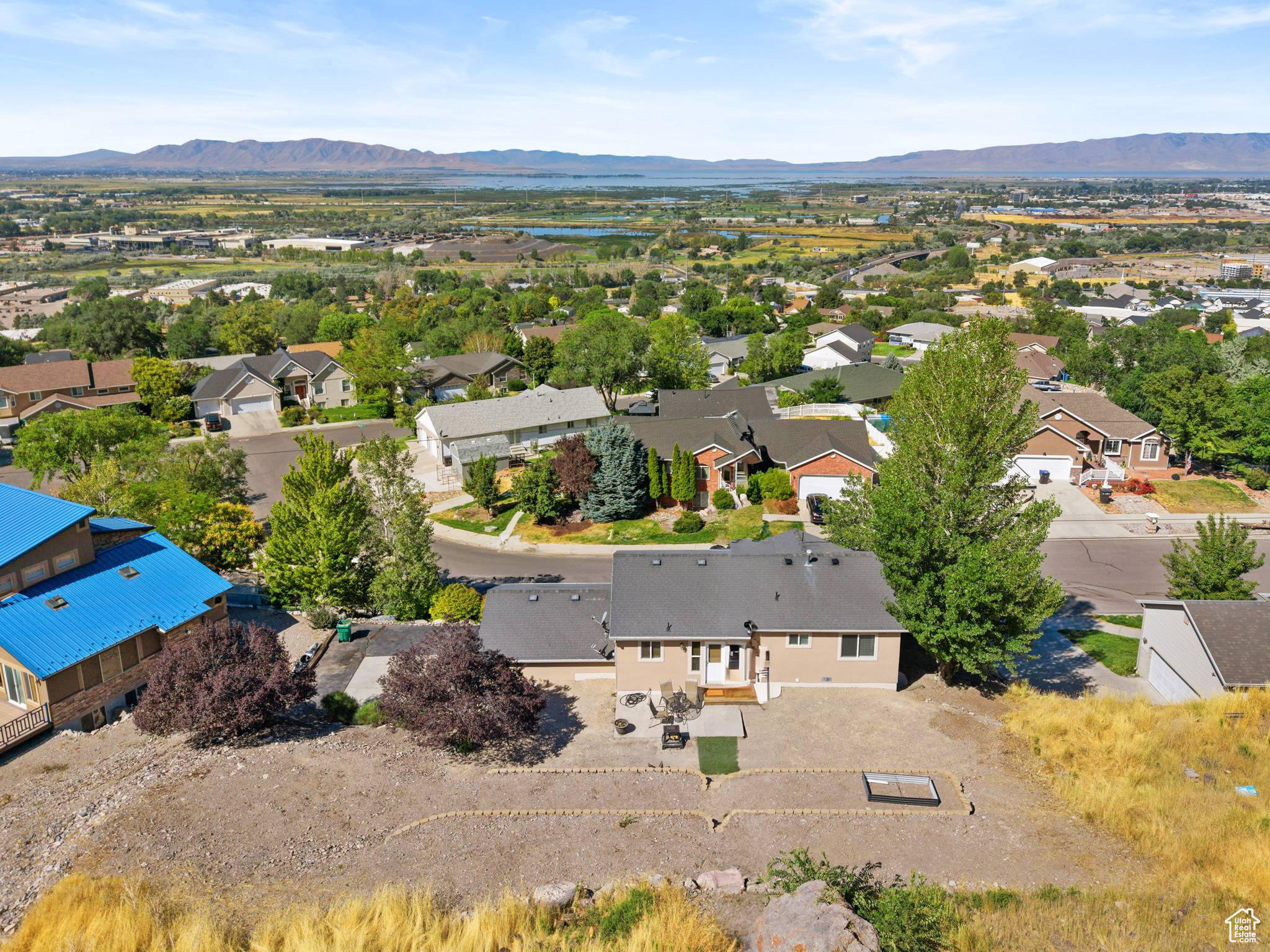 EAGLES VIEW - Residential