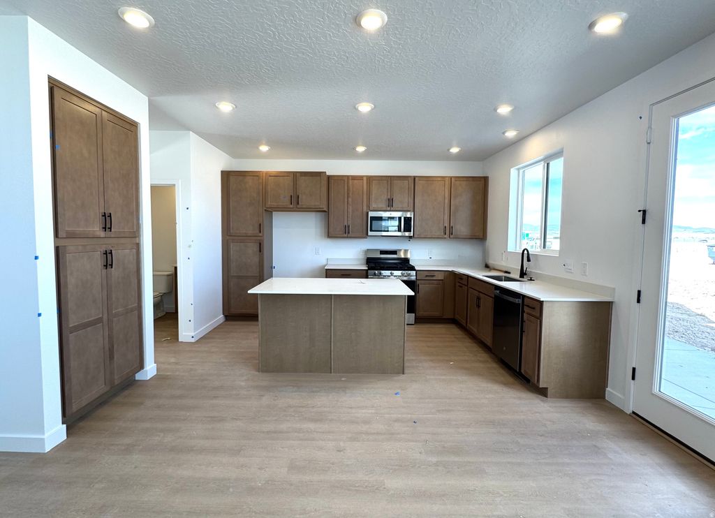 Photo of 3054 SUMMERWOOD DR N #807, Eagle Mountain, UT 84005 (MLS # 2148456)