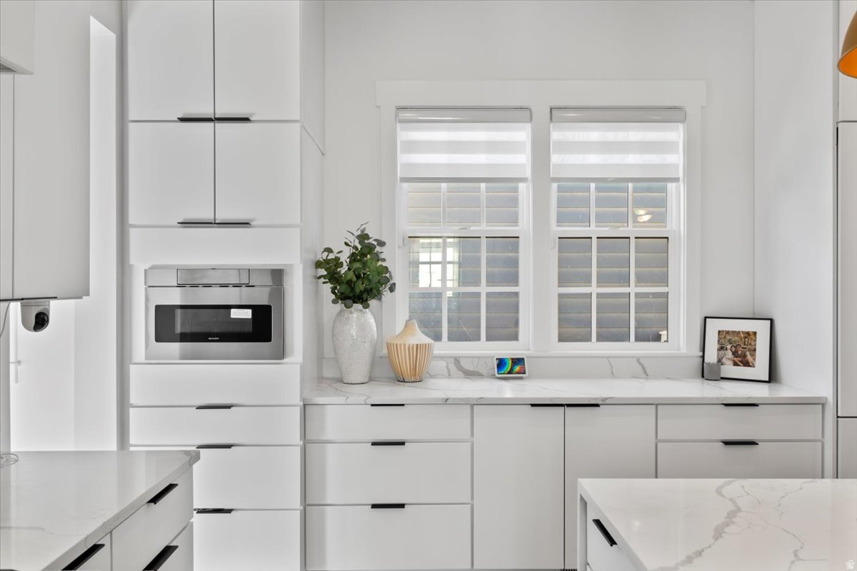 DAYBREAK ISLAND - Residential