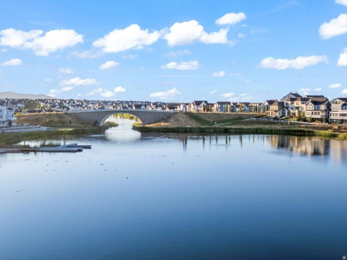 DAYBREAK ISLAND - Residential