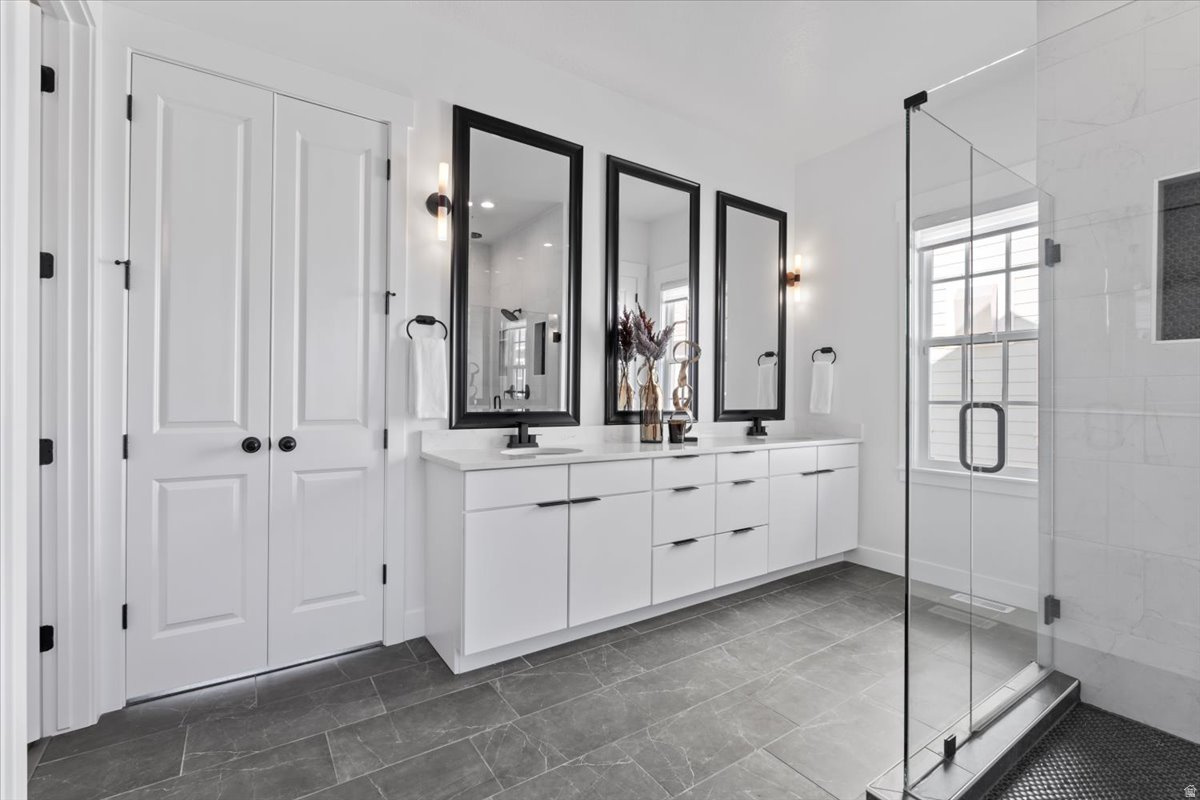 DAYBREAK ISLAND - Residential