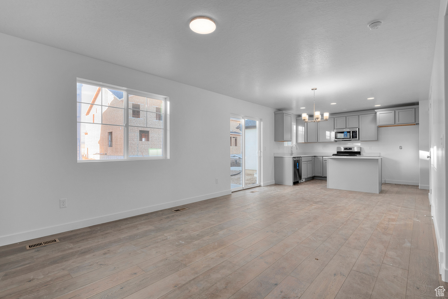 8922 S Veiled Peak Rd, West Jordan, Utah image 5