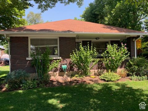 Photo of 2205 E 3300 S, Millcreek, UT 84109 (MLS # 2108719)