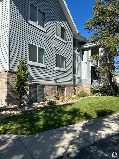 Photo of 1533 N RIVERSIDE AVE #27, Provo, UT 84604 (MLS # 2117965)