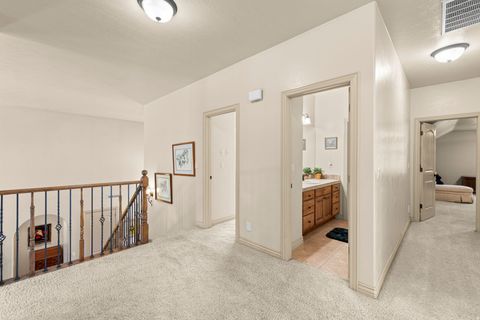 Tiny photo for 1530 S SOUTHERN TRAILS CIR, Washington, UT 84780 (MLS # 2161019)