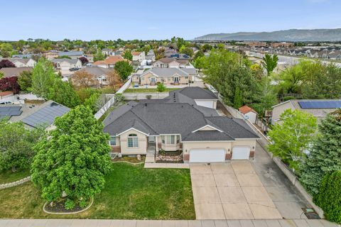 Tiny photo for 3674 W ELK VALLEY LN, South Jordan, UT 84009 (MLS # 2158888)