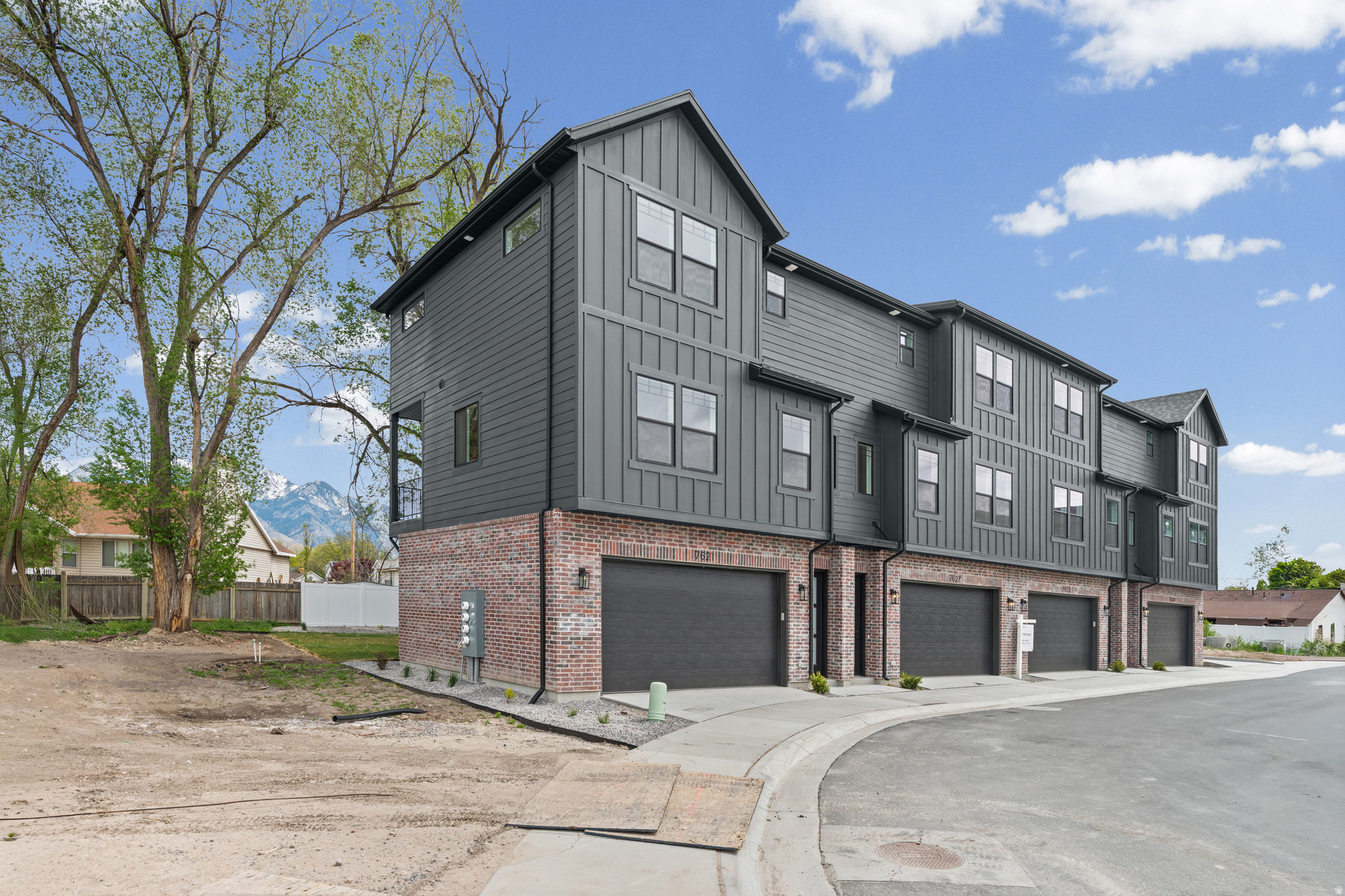 WOODHAVEN ESTATES - Residential