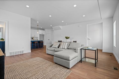 Tiny photo for 340 E 7635 S, Sandy, UT 84047 (MLS # 2152174)