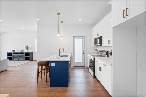 Tiny photo for 340 E 7635 S, Sandy, UT 84047 (MLS # 2152174)