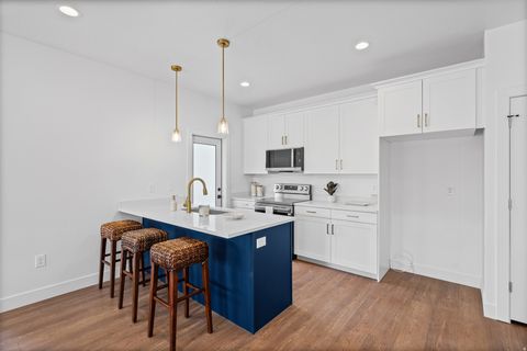 Tiny photo for 340 E 7635 S, Sandy, UT 84047 (MLS # 2152174)