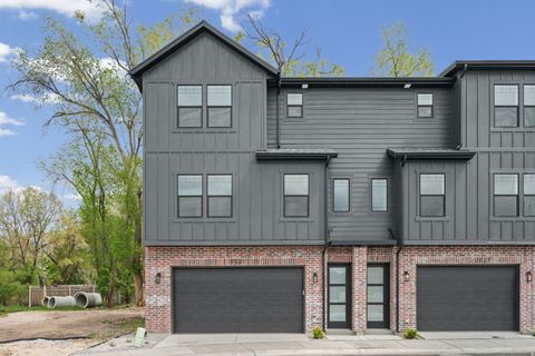 Tiny photo for 340 E 7635 S, Sandy, UT 84047 (MLS # 2152174)