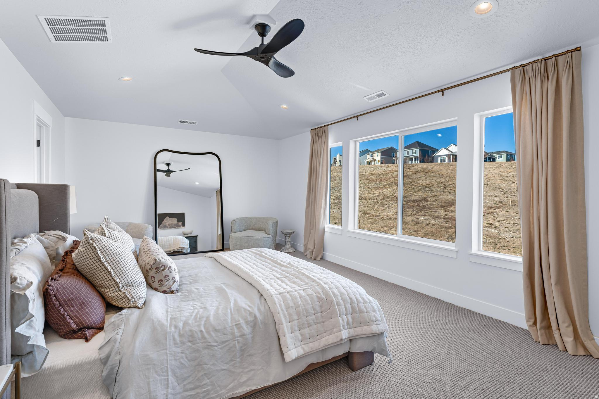 OQUIRRH WEST - Residential