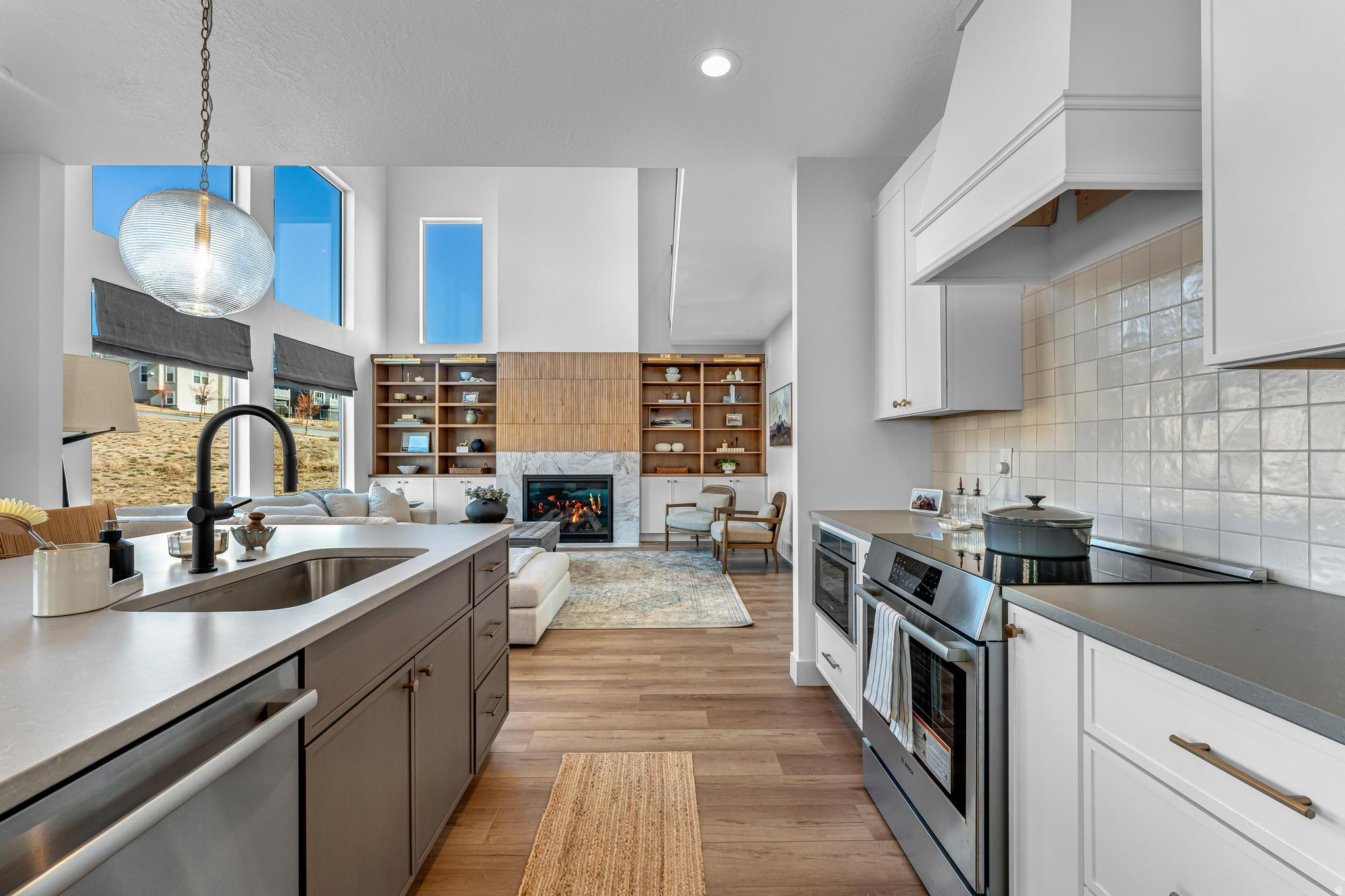 OQUIRRH WEST - Residential