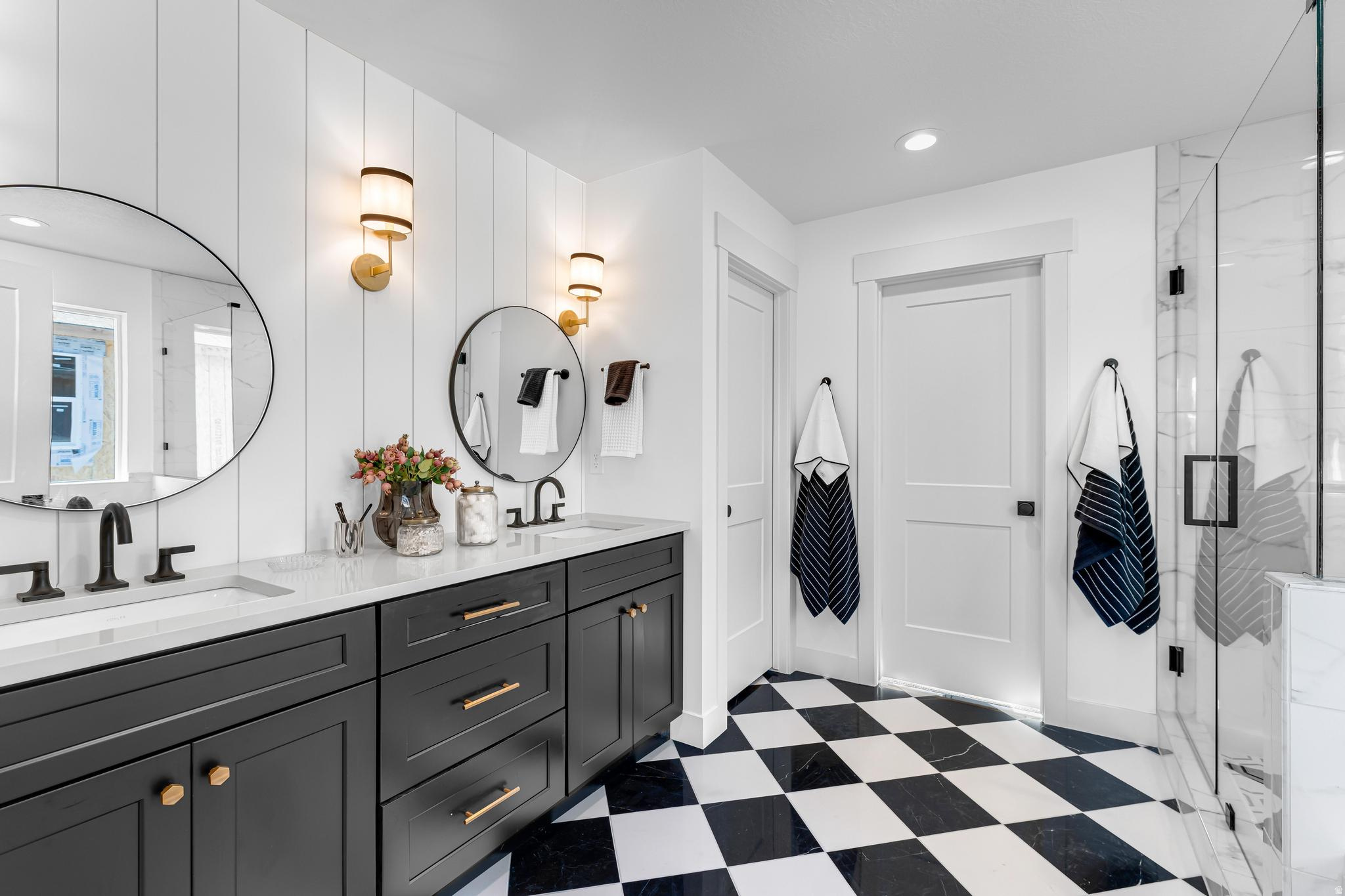 OQUIRRH WEST - Residential