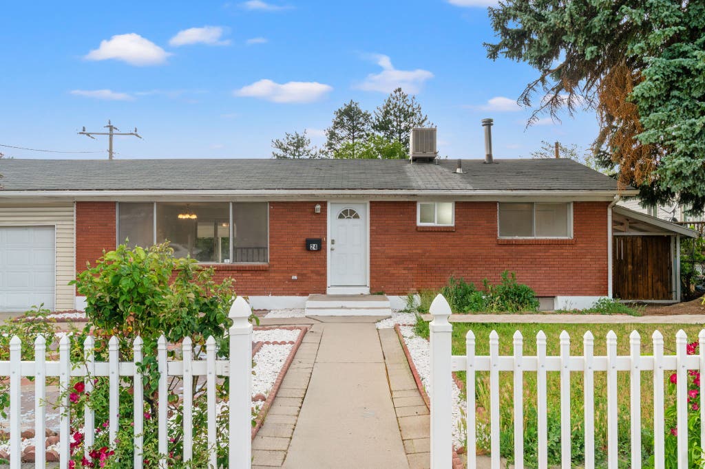 Photo of 24 S 800 E, Orem, UT 84097 (MLS # 2173494)