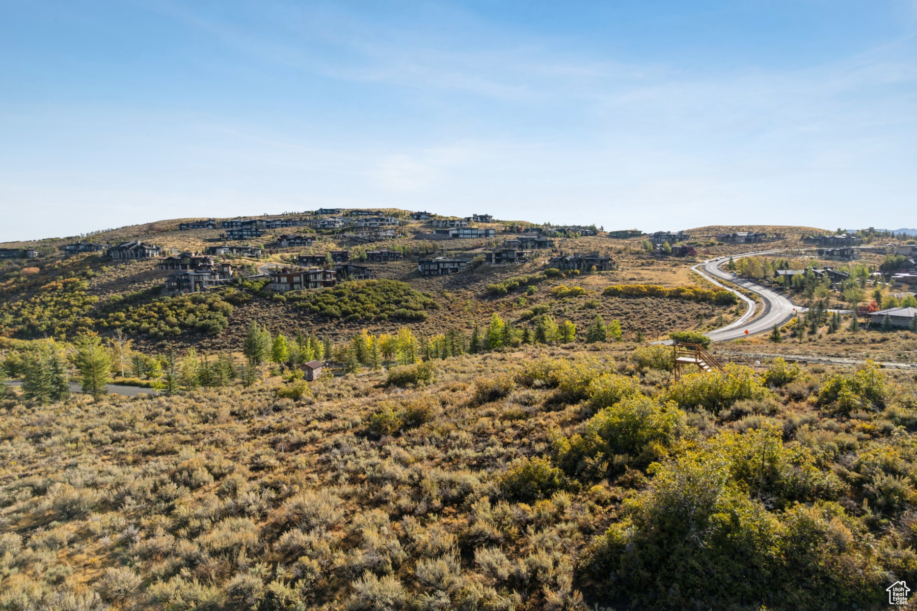 MOUNTAIN CREST - Land