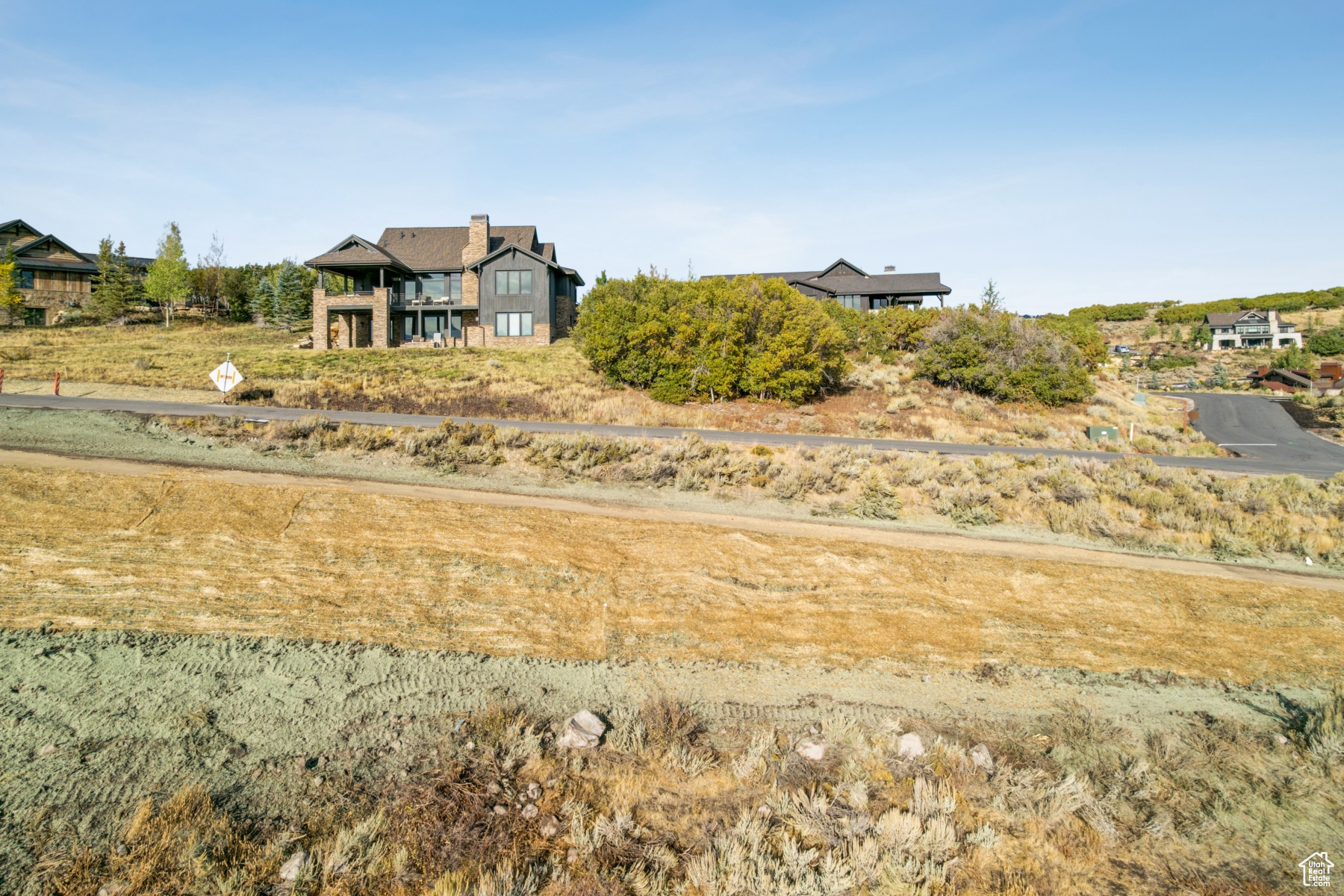 MOUNTAIN CREST - Land