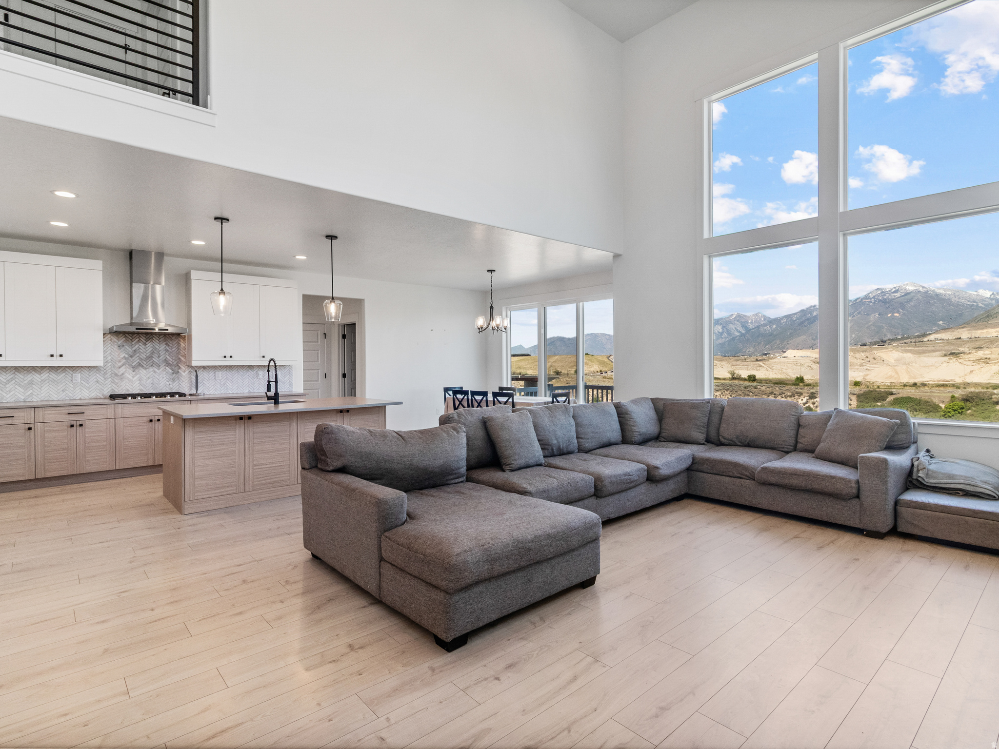 BRINGHURST STATION - Residential