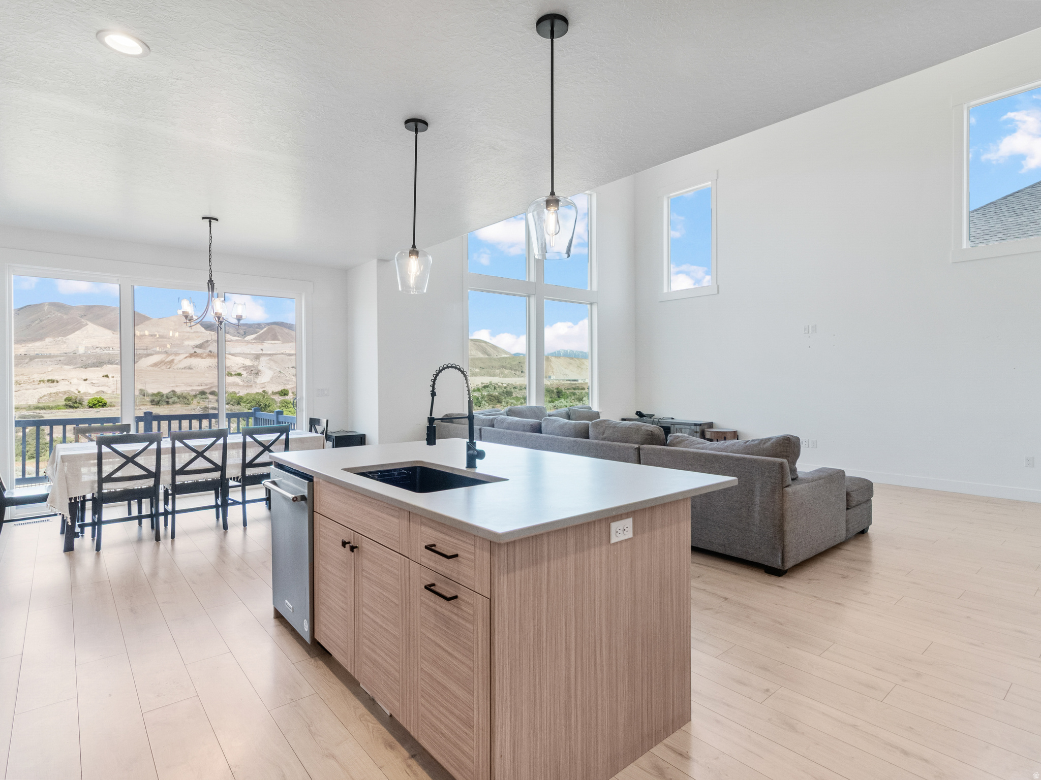 BRINGHURST STATION - Residential