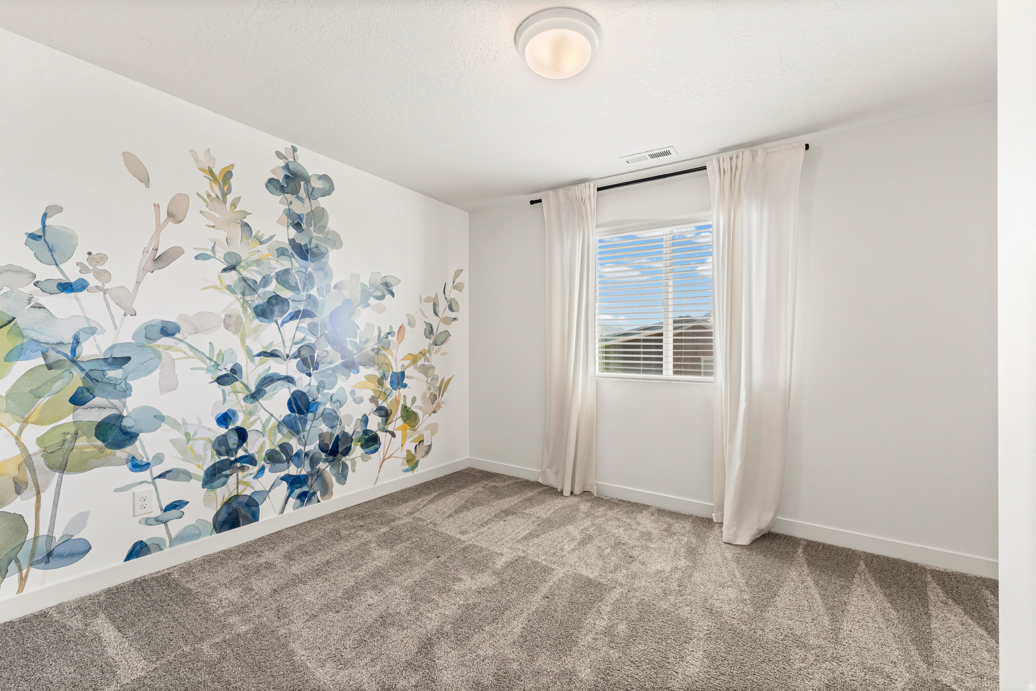 SUNFLOWER FIELDS - Residential