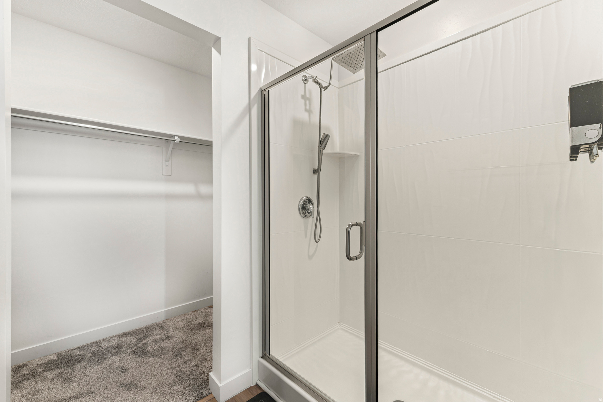 SUNFLOWER FIELDS - Residential