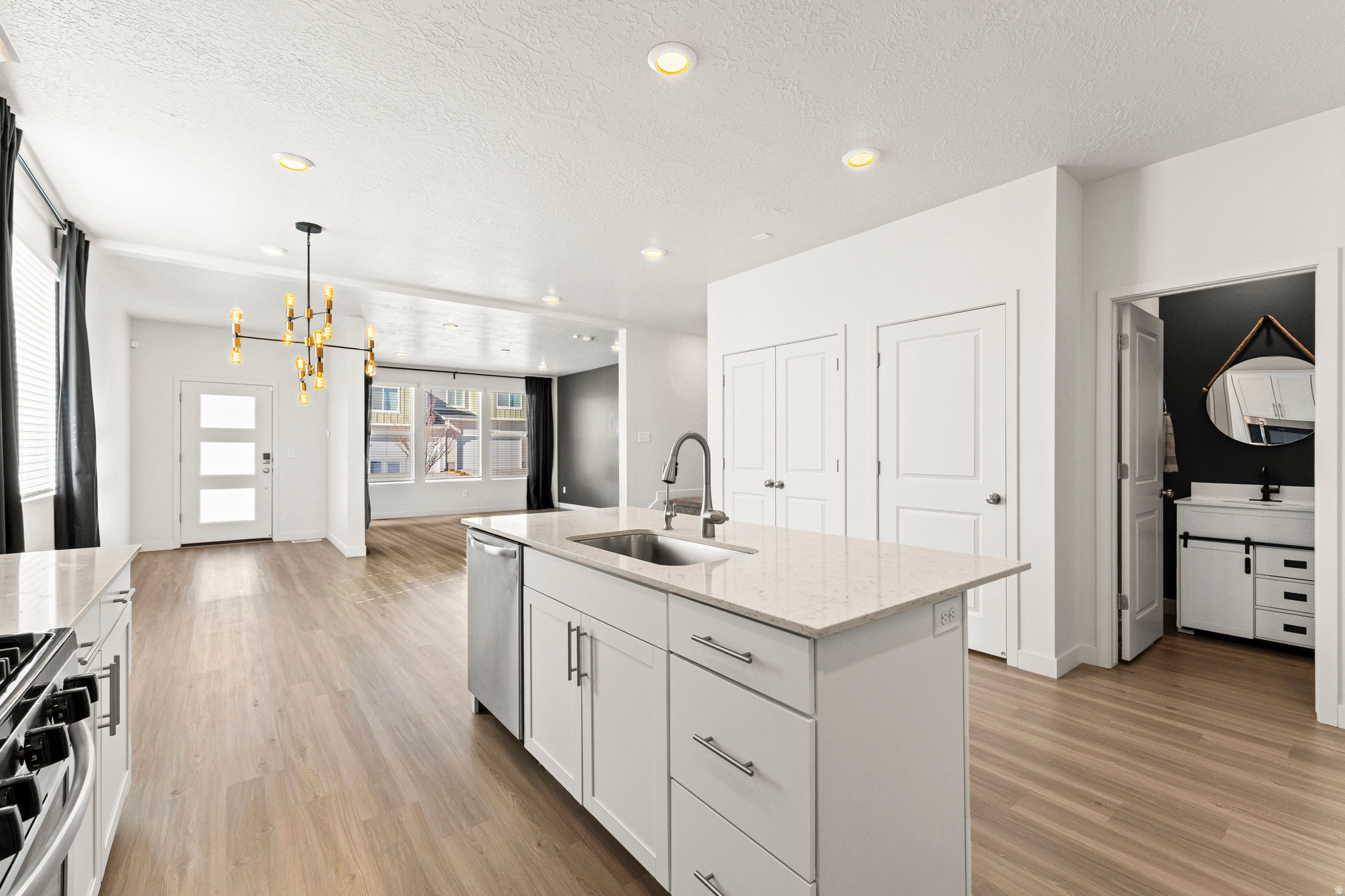 SUNFLOWER FIELDS - Residential