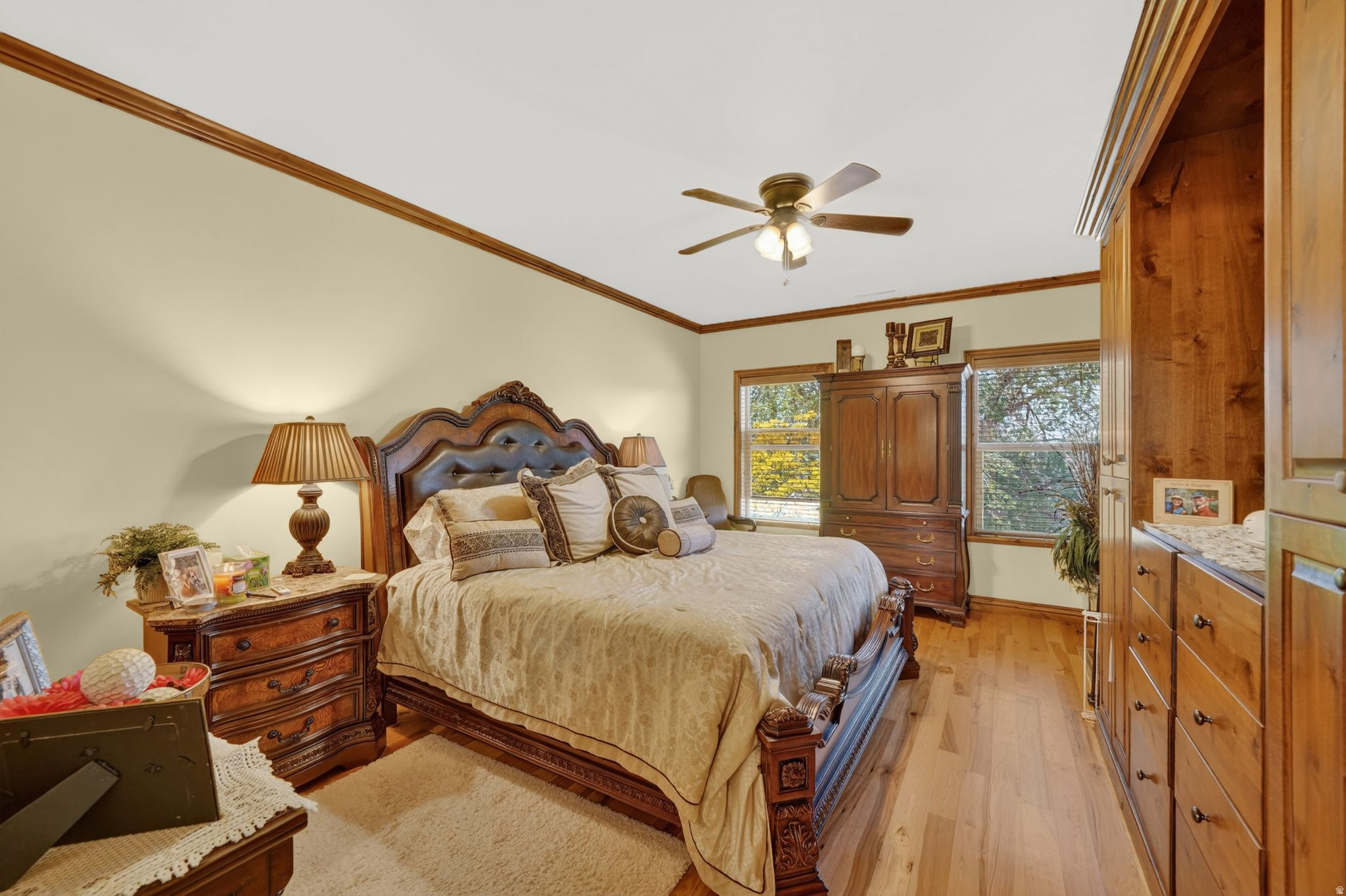 MONTROSE VILLAGE - Residential