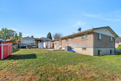 Tiny photo for 290 N 500 E, Salem, UT 84653 (MLS # 2154116)