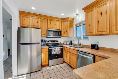 Tiny photo for 290 N 500 E, Salem, UT 84653 (MLS # 2154116)