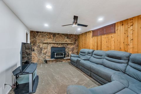 Tiny photo for 290 N 500 E, Salem, UT 84653 (MLS # 2154116)