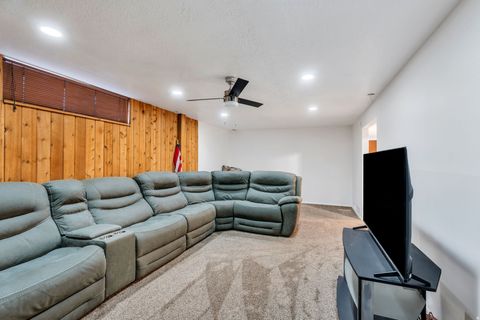 Tiny photo for 290 N 500 E, Salem, UT 84653 (MLS # 2154116)