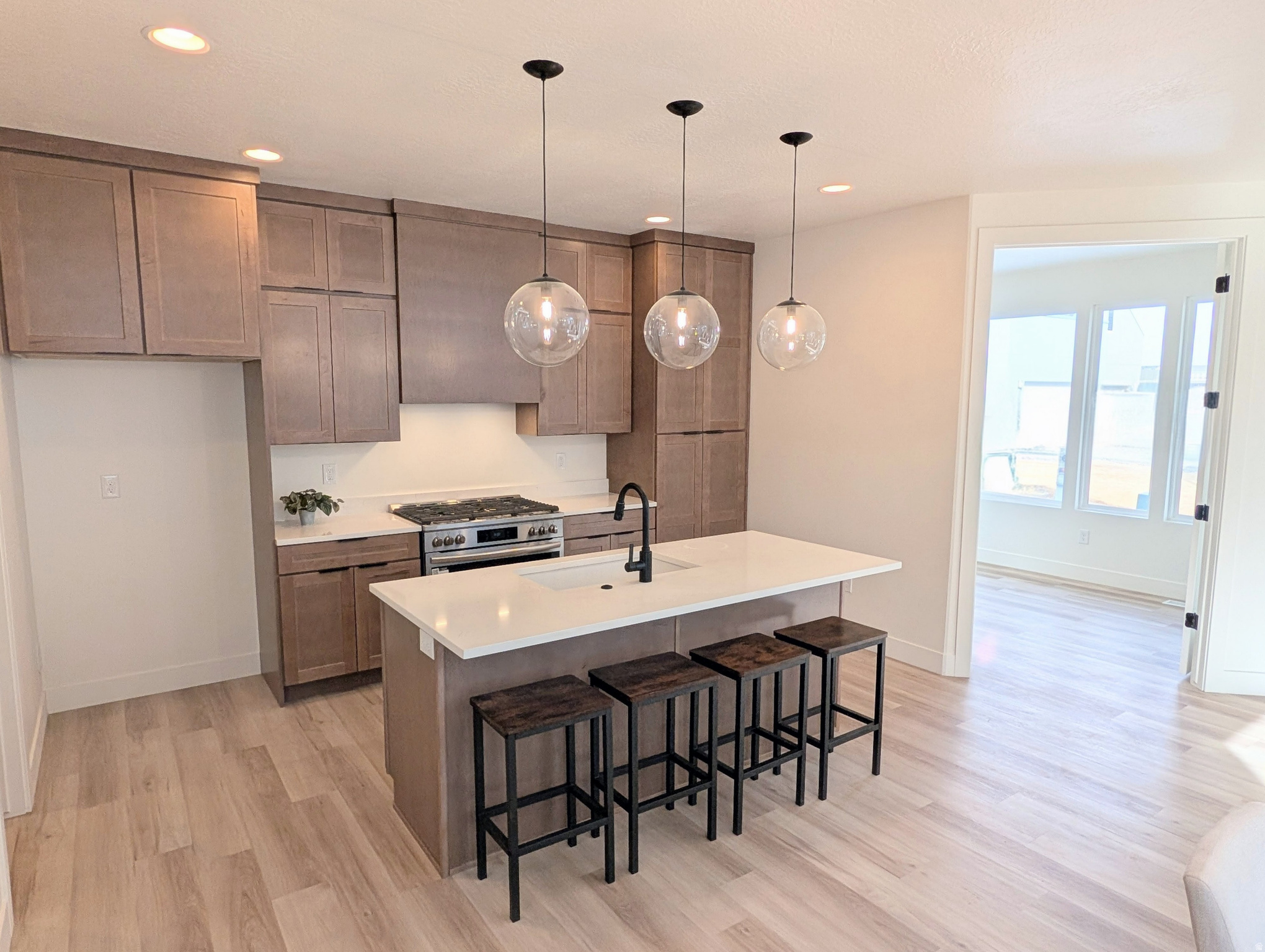 DAYBREAK - Residential