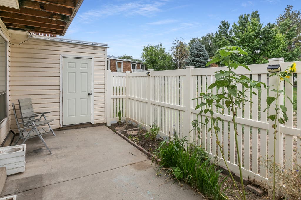 Photo of 5976 S SULTAN CIR, Murray, UT 84107 (MLS # 2174776)