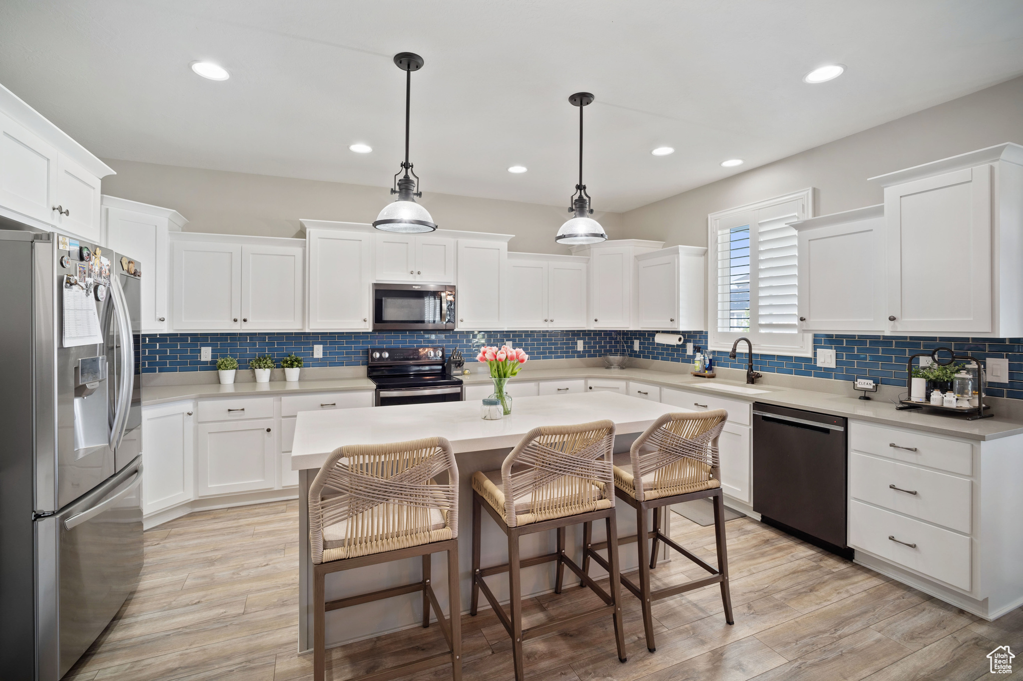 946 S 2000, Layton, Utah image 4