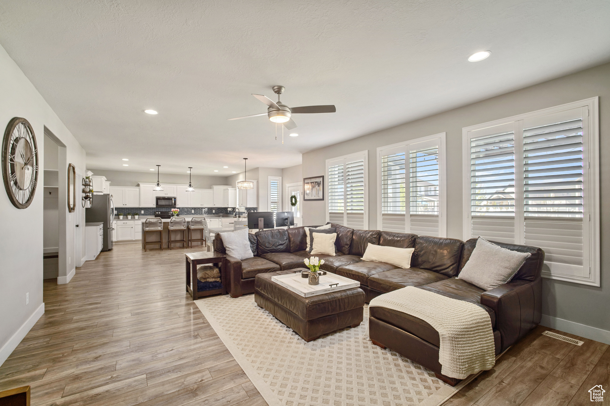 946 S 2000, Layton, Utah image 9