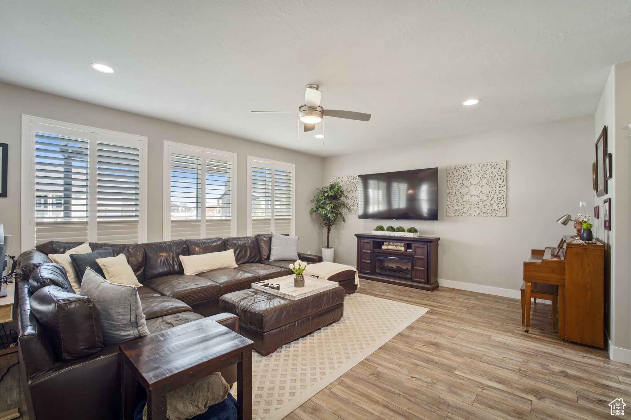 946 S 2000, Layton, Utah image 10