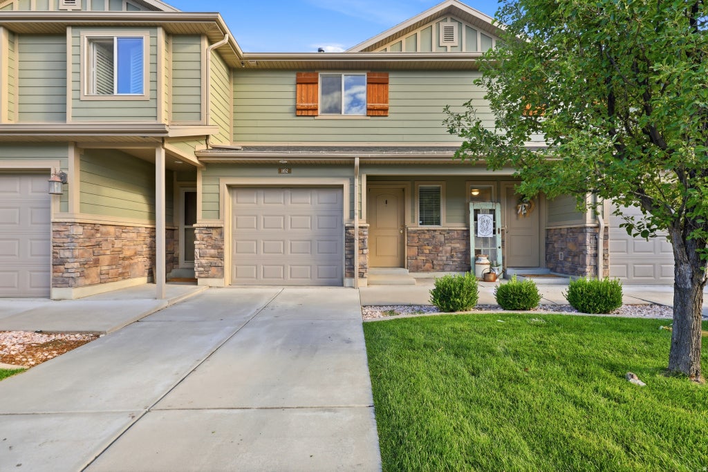 Photo of 1852 E WHITETAIL DR, Layton, UT 84040 (MLS # 2183676)