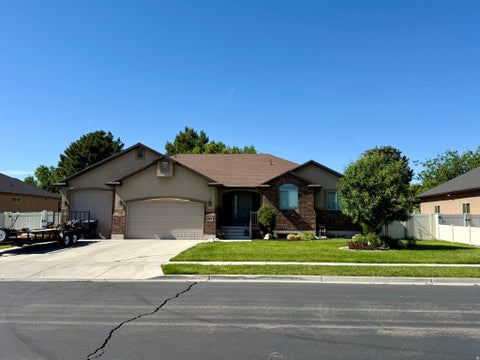 Photo of 1302 W 2535 N, Clinton, UT 84015 (MLS # 2163638)