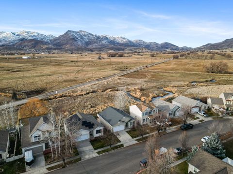Tiny photo for 548 W INVERNESS LN N, Heber City, UT 84032 (MLS # 2126281)