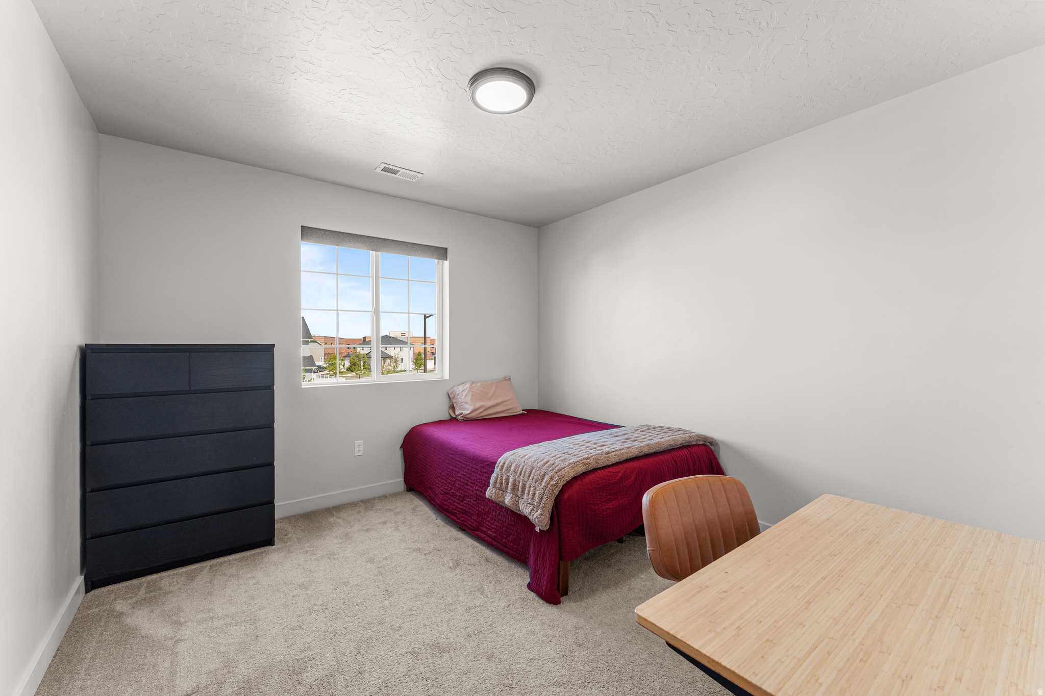 ASHTON - Residential