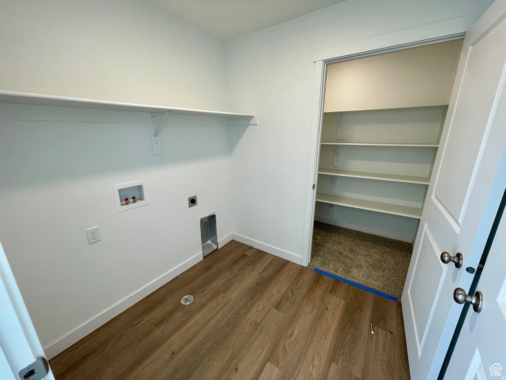 BEACON POINTE - Residential