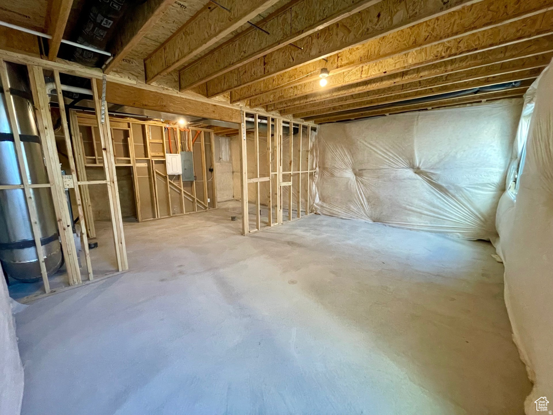 BEACON POINTE - Residential